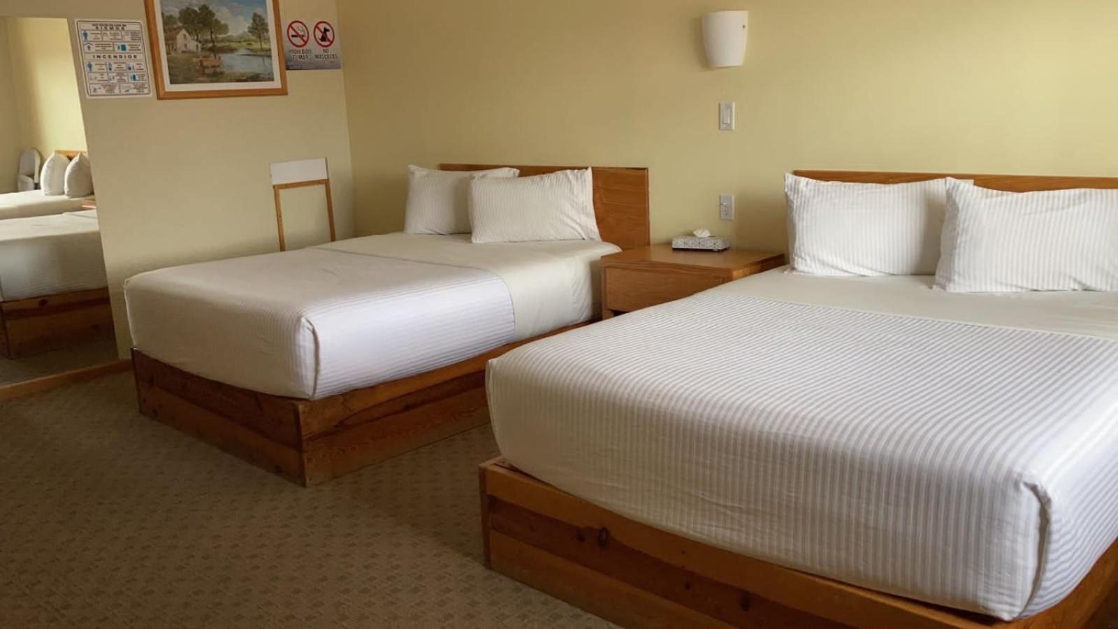 La Huerta Inn & Suites Cuauhtémoc Cameră foto